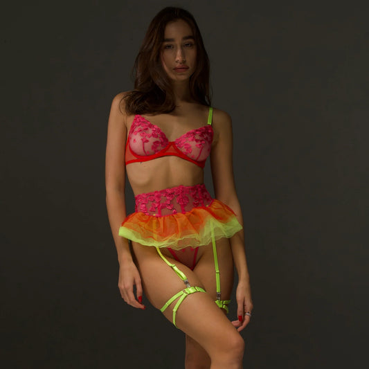 SONIA'S RUFFLE HEART LINGERIE SET